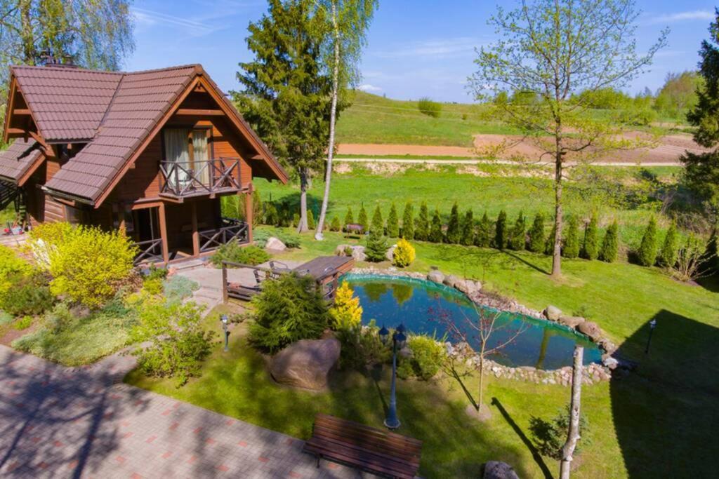 Rustic Private In Woods W/ Sauna & Pool Casa vacanze